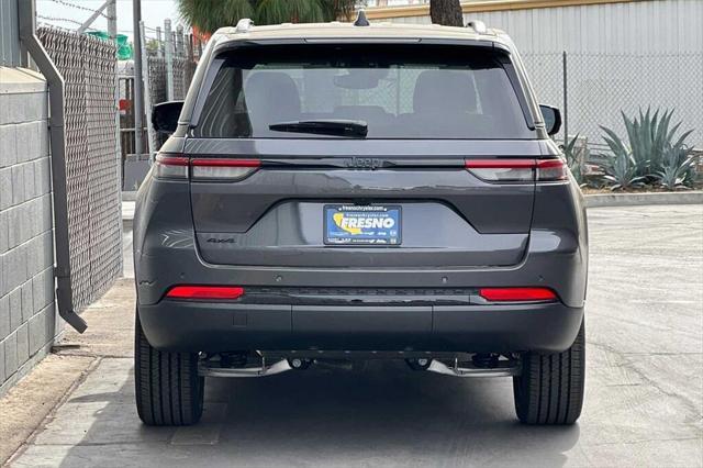 new 2025 Jeep Grand Cherokee car, priced at $46,675