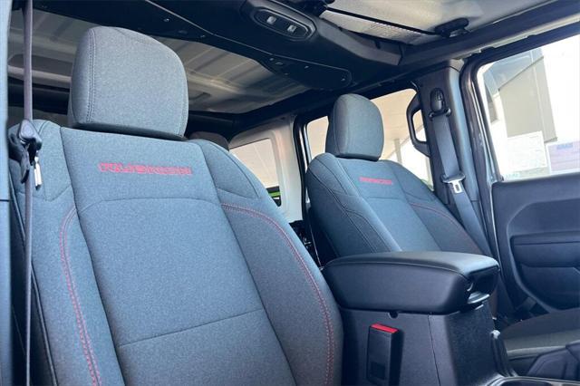 new 2025 Jeep Wrangler car, priced at $60,196