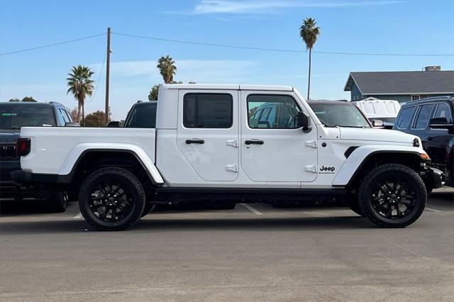 new 2025 Jeep Gladiator car, priced at $42,830