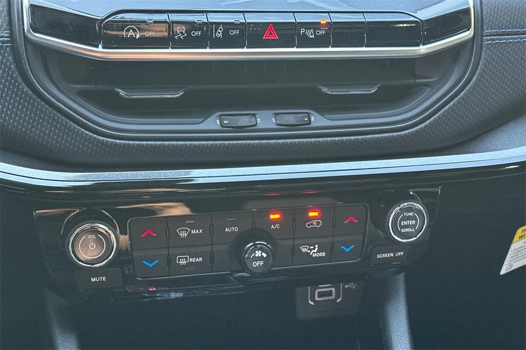 new 2026 Jeep Compass car, priced at $33,455