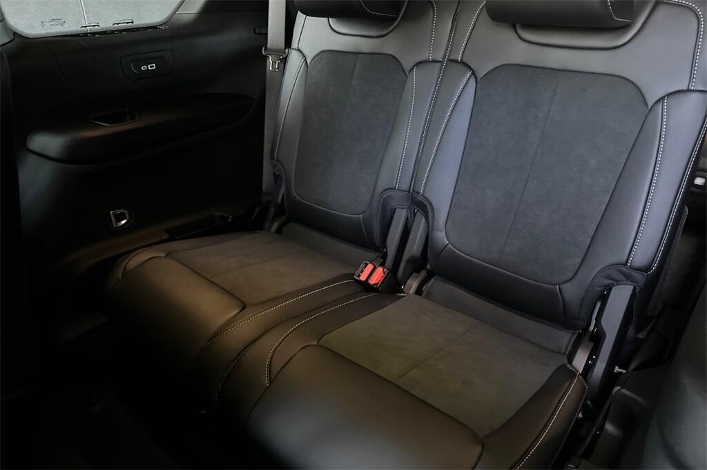 new 2025 Jeep Grand Cherokee L car, priced at $40,825