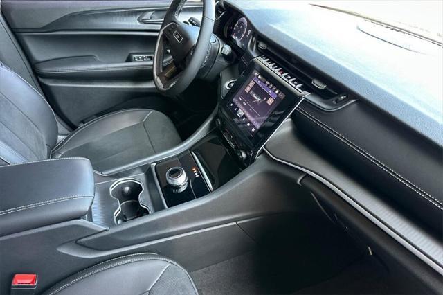 new 2025 Jeep Grand Cherokee L car, priced at $45,882