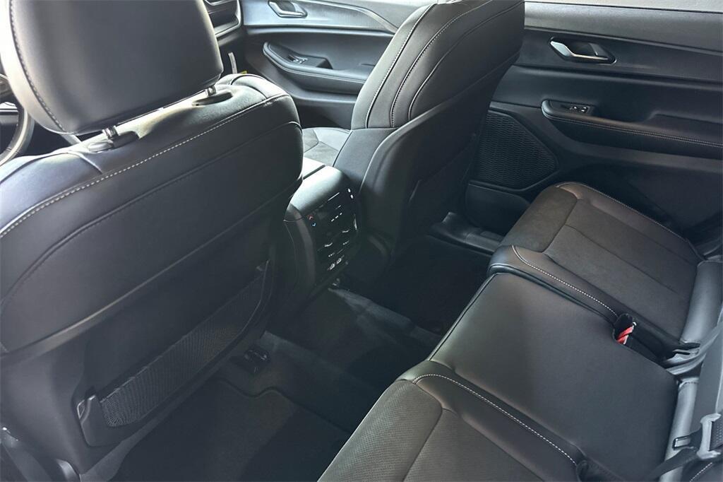 new 2025 Jeep Grand Cherokee L car, priced at $40,825