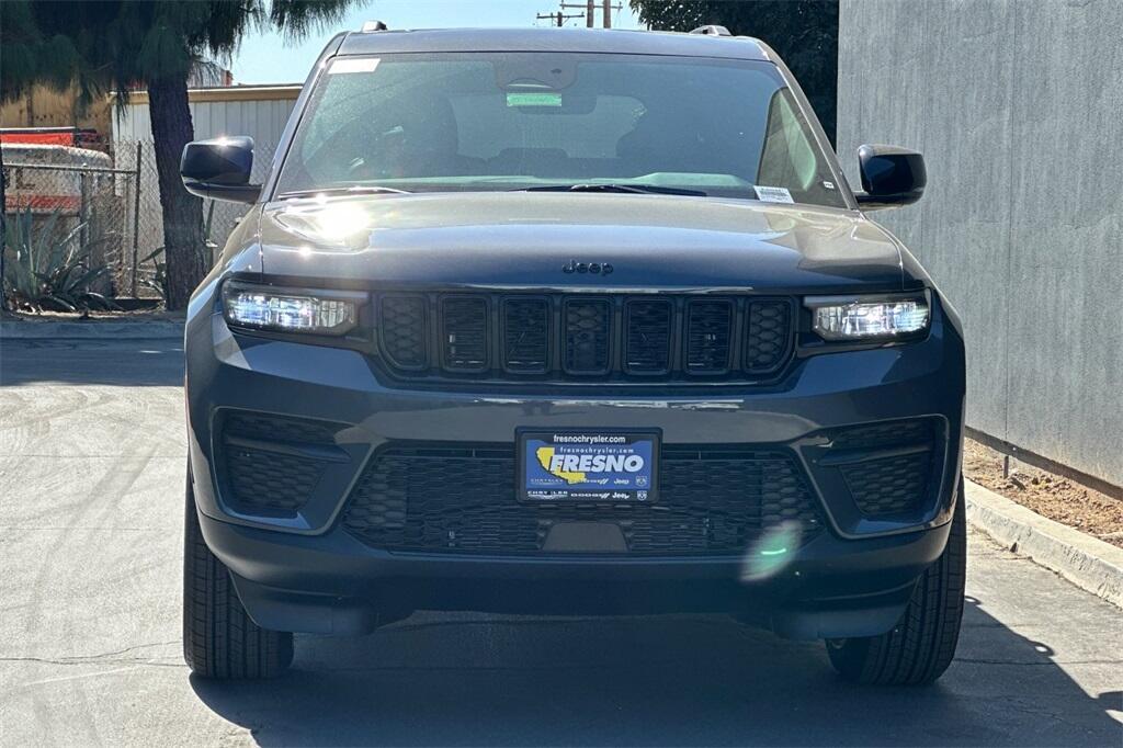 new 2025 Jeep Grand Cherokee car, priced at $39,791