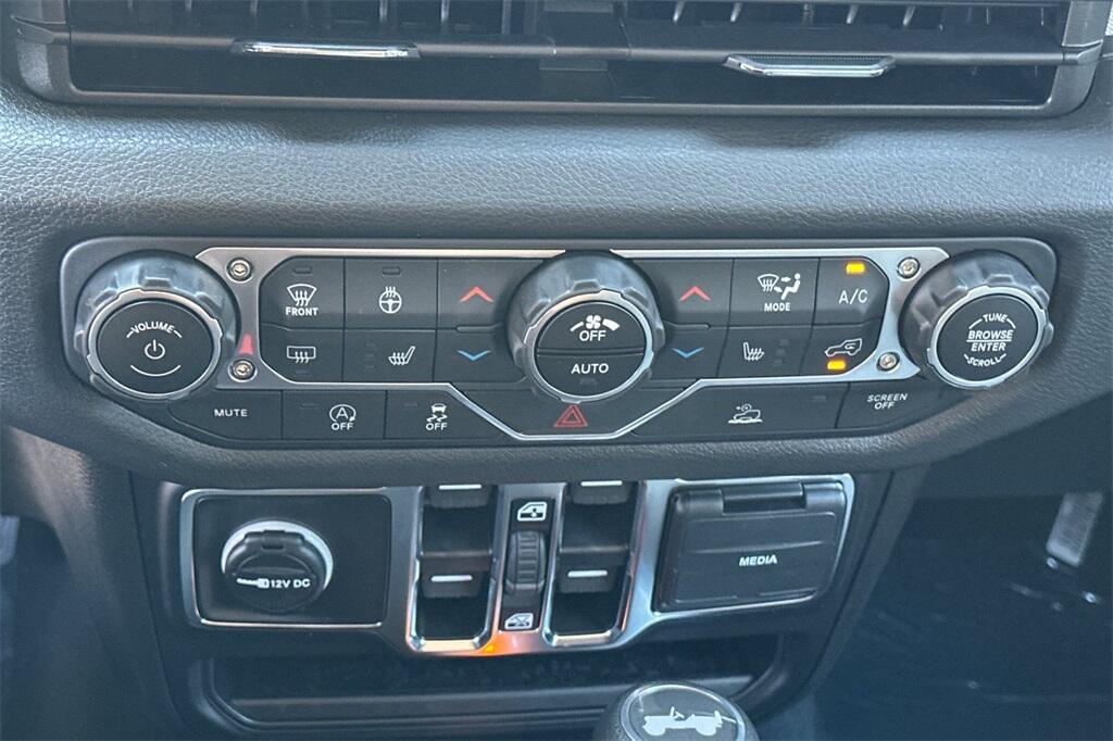 new 2026 Jeep Wrangler car, priced at $46,260