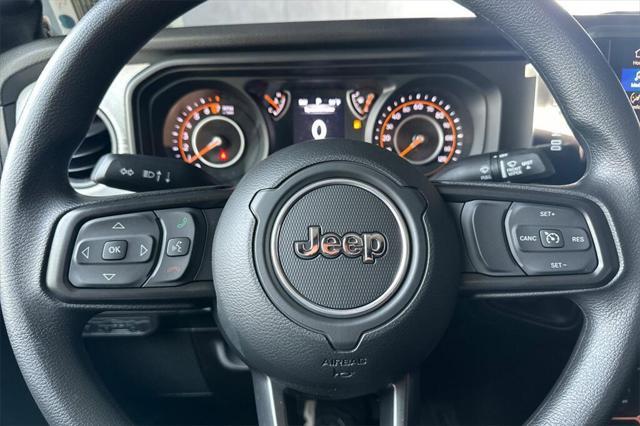 new 2025 Jeep Gladiator car, priced at $43,638