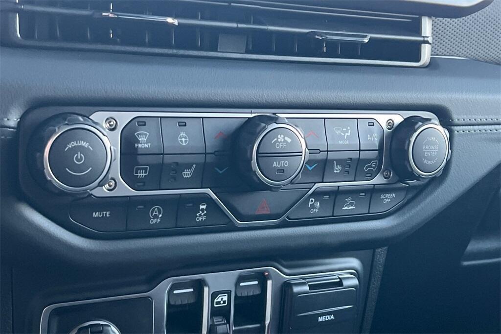 new 2026 Jeep Wrangler car, priced at $61,775