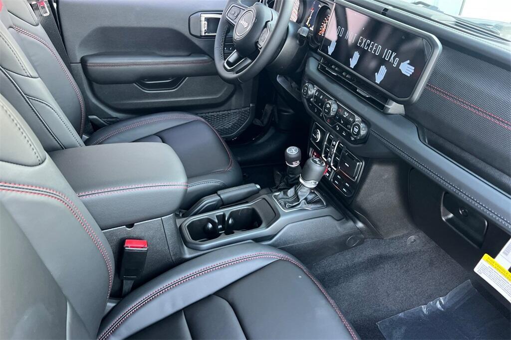 new 2026 Jeep Wrangler car, priced at $61,775