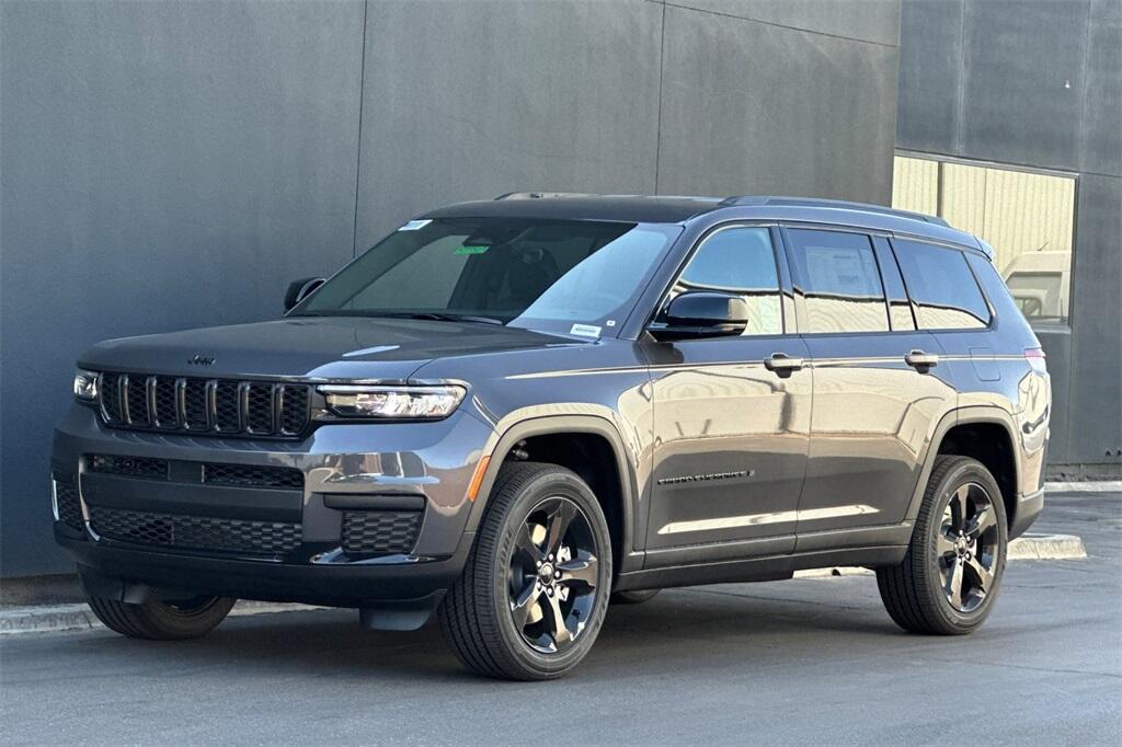 new 2025 Jeep Grand Cherokee L car, priced at $40,975