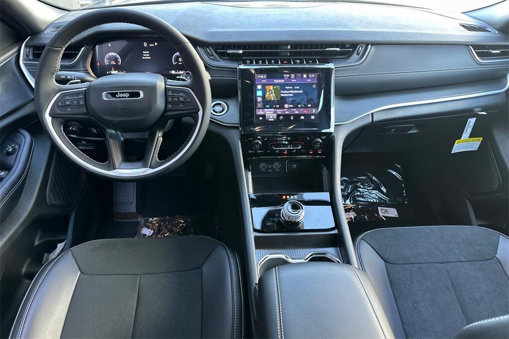 new 2025 Jeep Grand Cherokee L car, priced at $40,975