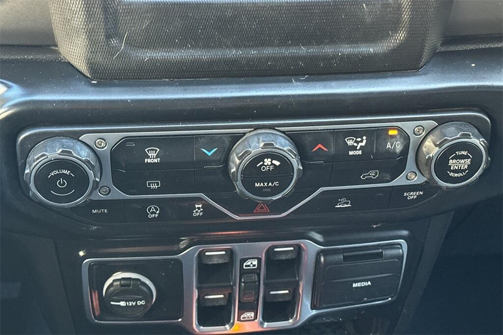 used 2022 Jeep Wrangler Unlimited car, priced at $29,137