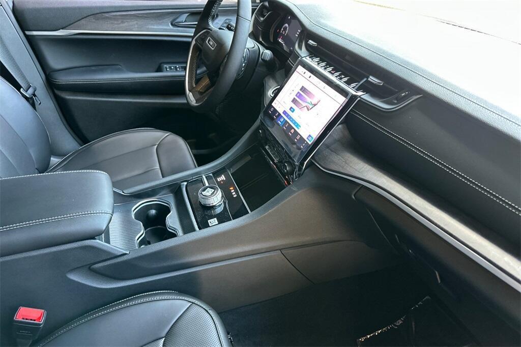 new 2025 Jeep Grand Cherokee car, priced at $46,386