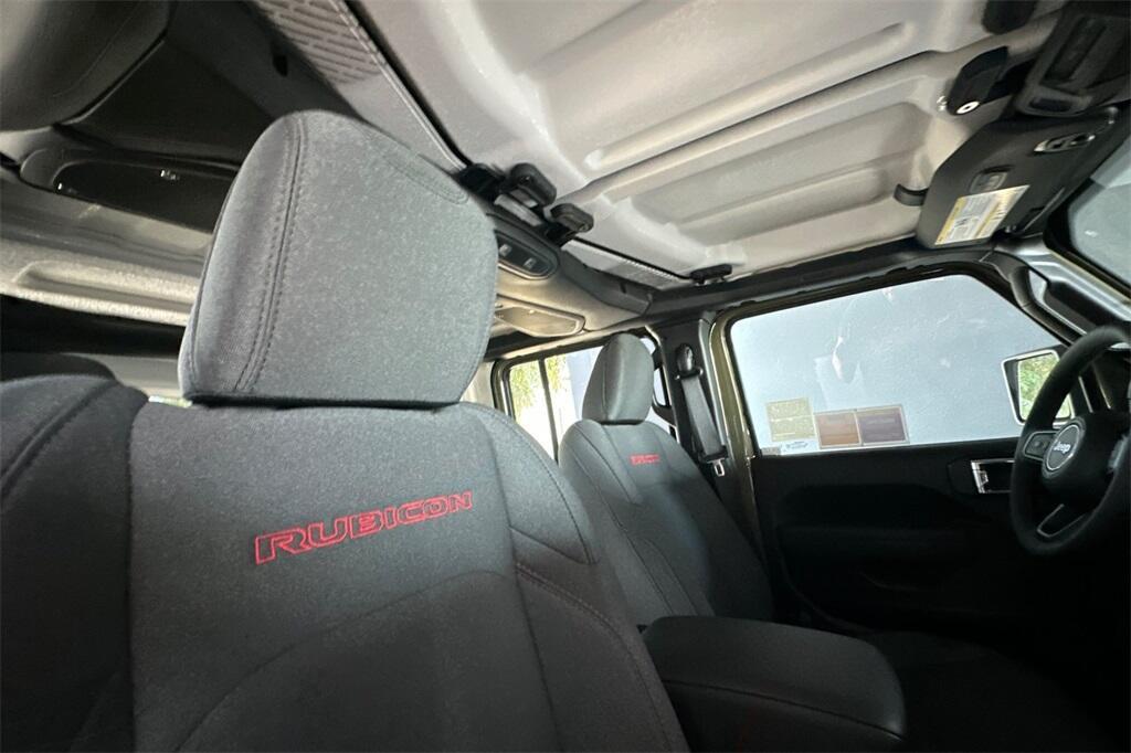new 2025 Jeep Wrangler car, priced at $54,435