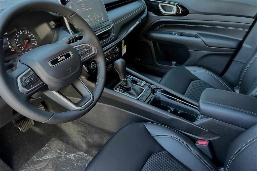 new 2024 Jeep Compass car, priced at $37,378
