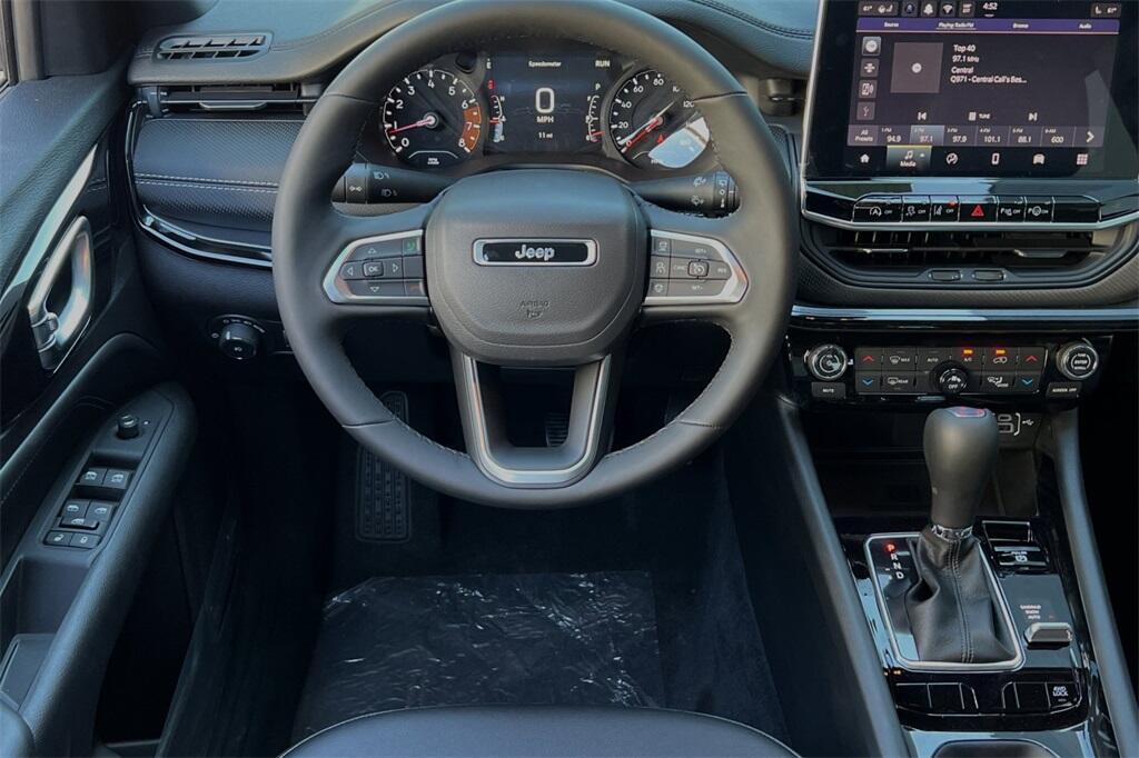 new 2024 Jeep Compass car, priced at $37,378