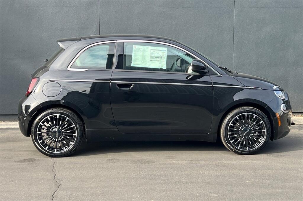 new 2024 FIAT 500e car, priced at $36,095