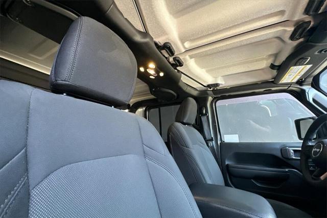 used 2023 Jeep Gladiator car, priced at $37,899