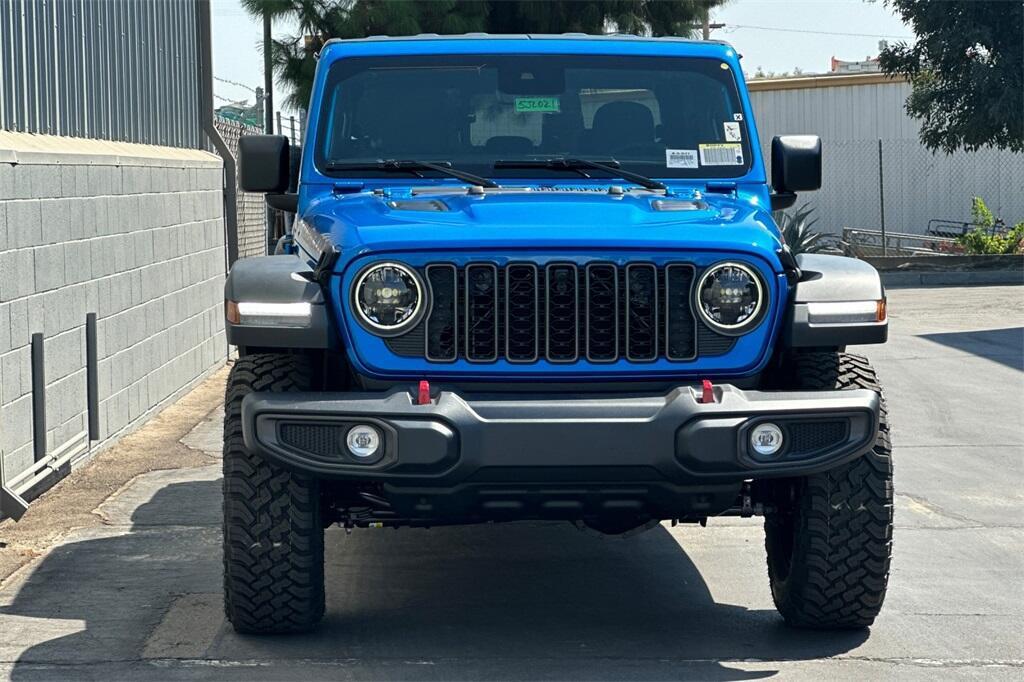 new 2025 Jeep Gladiator car, priced at $50,860