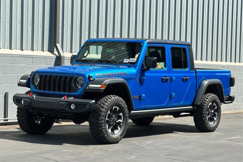 new 2025 Jeep Gladiator car, priced at $50,860