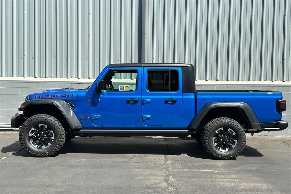 new 2025 Jeep Gladiator car, priced at $50,860