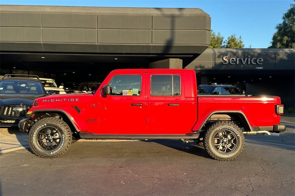new 2025 Jeep Gladiator car, priced at $44,420
