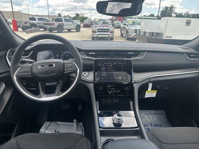 new 2024 Jeep Grand Cherokee car, priced at $42,029