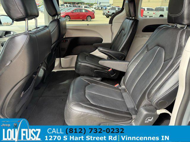 used 2024 Chrysler Pacifica car, priced at $29,884
