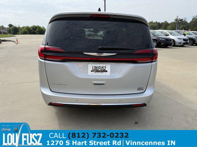 used 2024 Chrysler Pacifica car, priced at $29,884
