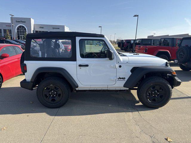 new 2025 Jeep Wrangler car, priced at $33,191