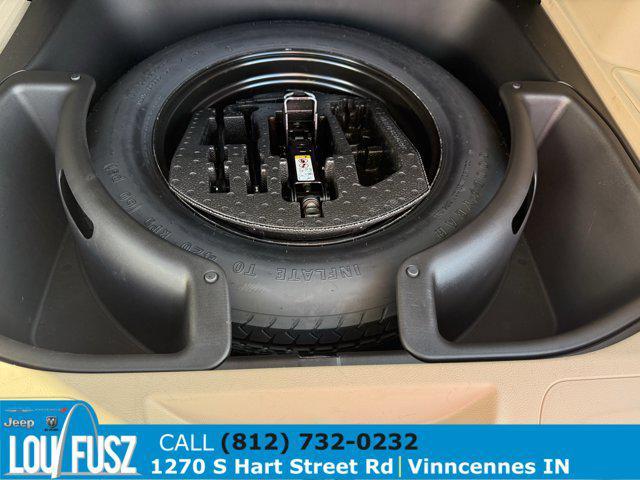 used 2021 Jeep Grand Cherokee car, priced at $22,567