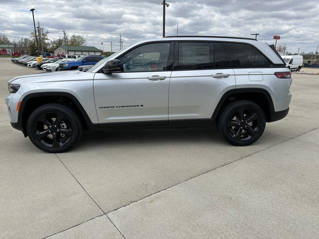 new 2025 Jeep Grand Cherokee car, priced at $46,586