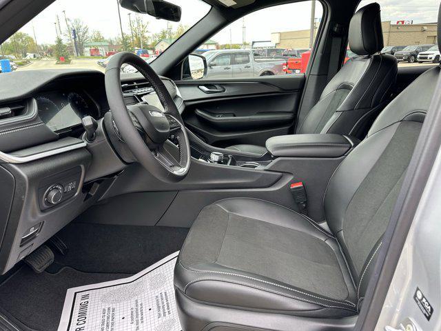 new 2025 Jeep Grand Cherokee car, priced at $46,586