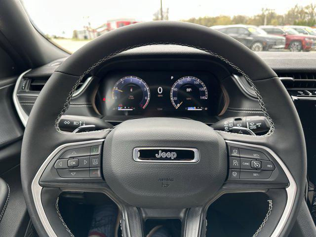 new 2025 Jeep Grand Cherokee car, priced at $46,586