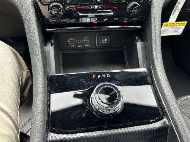 new 2025 Jeep Grand Cherokee car, priced at $46,586