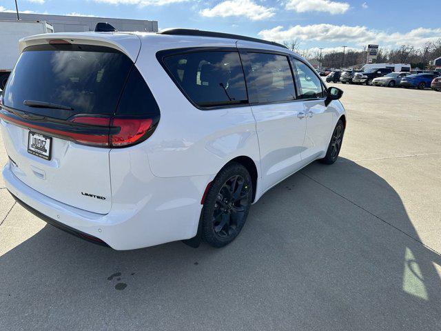 new 2025 Chrysler Pacifica car, priced at $49,760