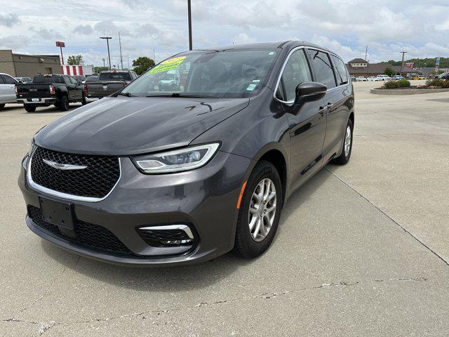 used 2023 Chrysler Pacifica car, priced at $27,490