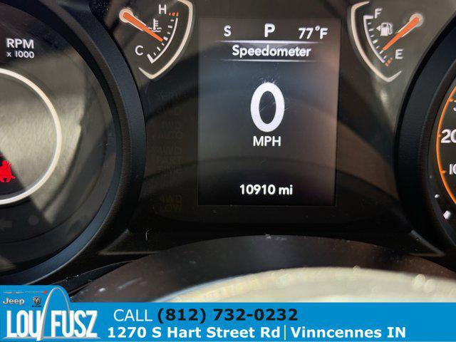 used 2025 Jeep Gladiator car, priced at $39,800