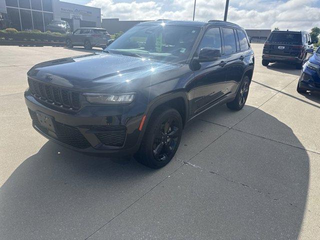 used 2023 Jeep Grand Cherokee car, priced at $37,991