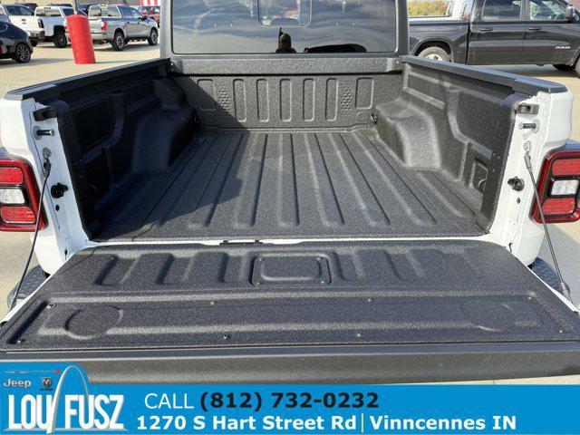 new 2026 Jeep Gladiator car, priced at $51,677