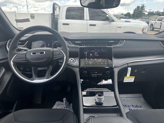 new 2024 Jeep Grand Cherokee car, priced at $42,029