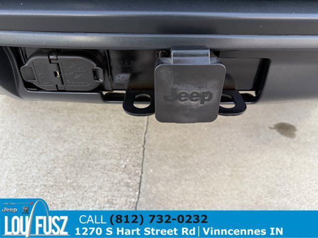 used 2017 Jeep Grand Cherokee car, priced at $14,459