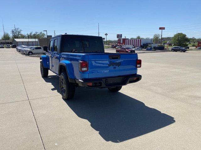 new 2024 Jeep Gladiator car, priced at $48,100