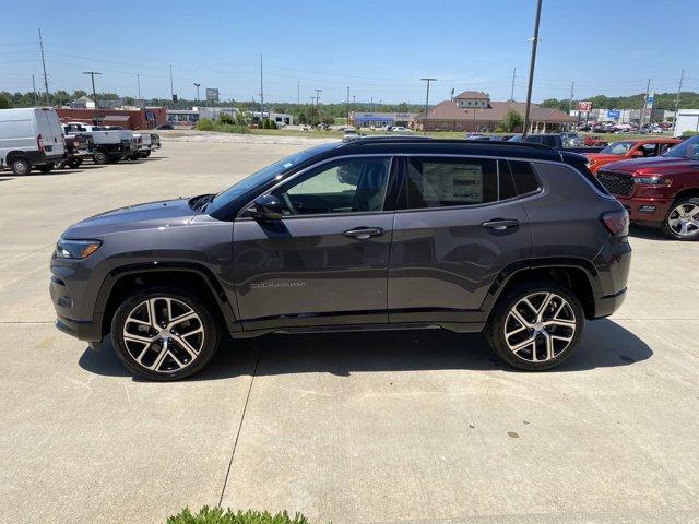 new 2024 Jeep Compass car, priced at $38,589