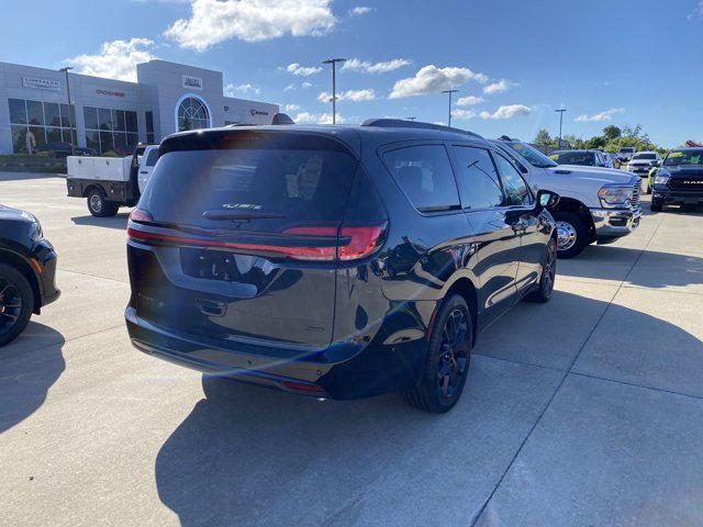 new 2024 Chrysler Pacifica car, priced at $52,685