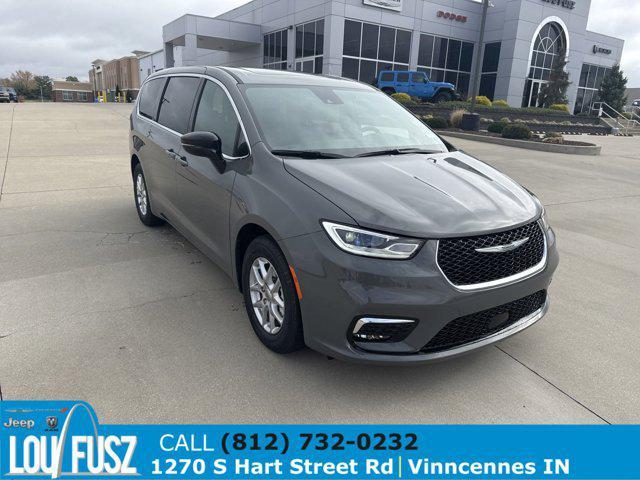 new 2025 Chrysler Pacifica car, priced at $43,278
