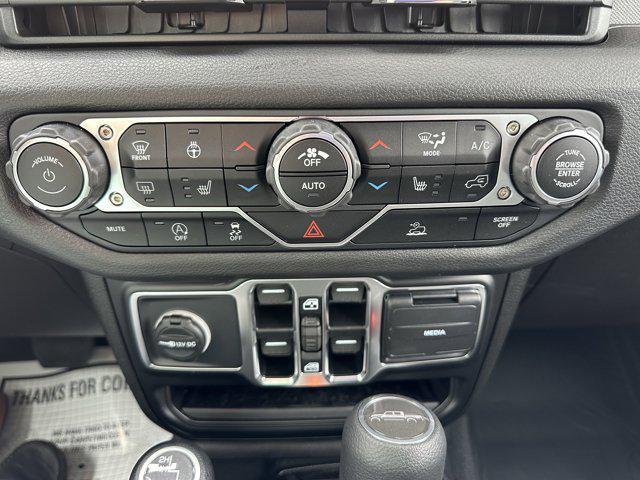 new 2025 Jeep Gladiator car, priced at $49,653
