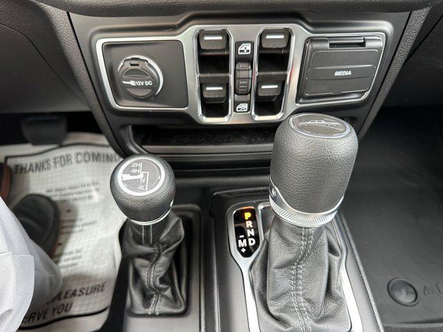 new 2025 Jeep Gladiator car, priced at $49,653
