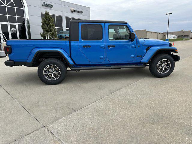 new 2025 Jeep Gladiator car, priced at $49,653