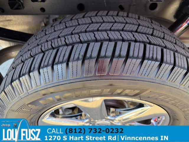 used 2019 Ford F-150 car, priced at $27,995