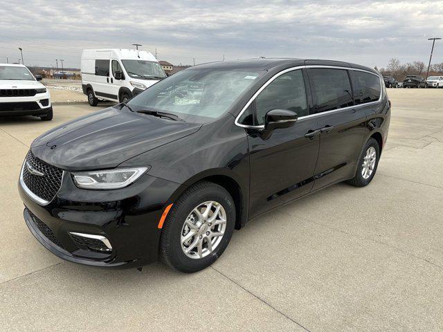 new 2025 Chrysler Pacifica car, priced at $48,100